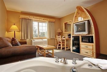 Whitefish Lodge And Suites Cross Lake Kültér fotó